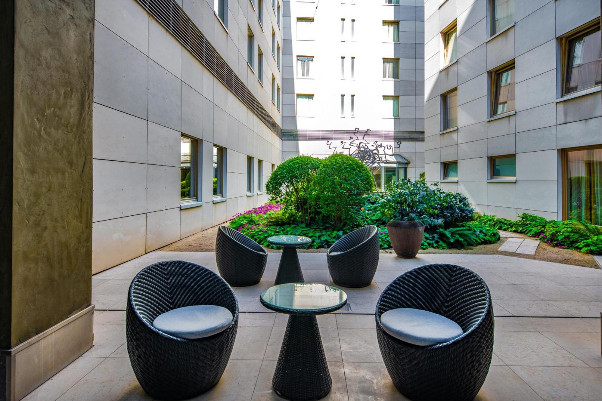 Continental 4*